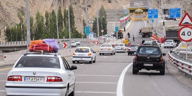 تردد در محور چالوس- کرج و آزادراه تهران- شمال ممنوع شد
