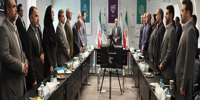 آغاز فصل جدید صنعت بیمه با نقش آفرینی بیمه دی