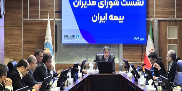 آموزش مهارتمحور و تحول فناورانه، رمز تعالی بیمه ایران