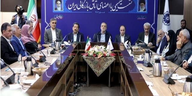 لزوم تمرکز بر چابکسازی و کوچکسازی دولت