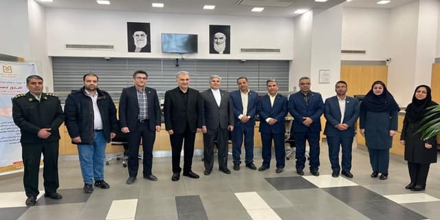 نشست قائممقام مدیرعامل بانك صنعت و معدن با جمعی از صنعتگران استان خراسان جنوبی