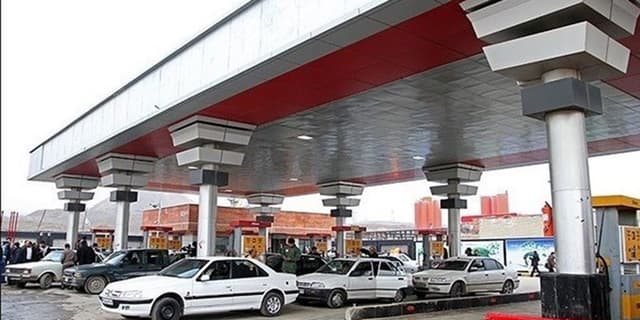 بنزین آزاد جایگاهها از فردا 5000 تومان میشود/سهیمه بنزین 1500 و 3000 تومانی بدون تغییر