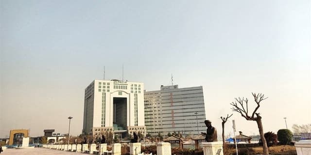 3 زیرمجموعه وزارت راه و شهرسازی منحل و ادغام میشوند