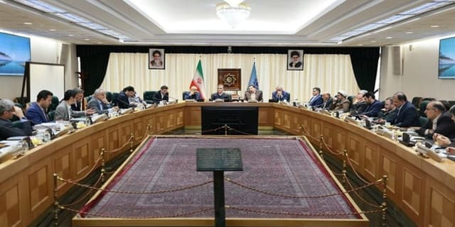 تشکیل جلسه فوری تیم اقتصادی دولت درباره ارز و معیشت مردم