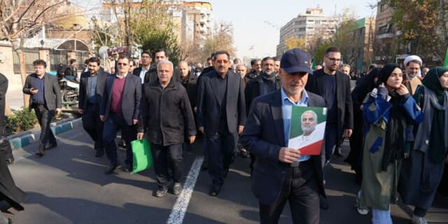 اتابک: برنامه دولت در دراز مدت نتایج پایداری در اقتصاد خواهد داشت