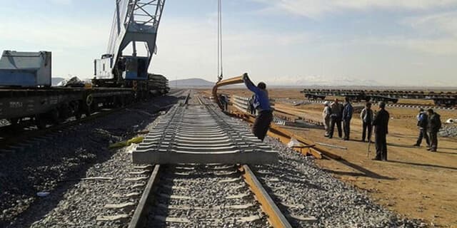 تکمیل پروژههای ریلی ۵۳ سال زمان میبرد!