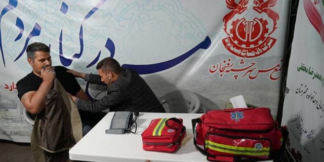 «ایستگاه سلامت»؛ خدمترسانی گروه جهادی شهدای صنعت مس در رفسنجان